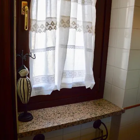 Clementina's Rivoli Centro Apartment *
